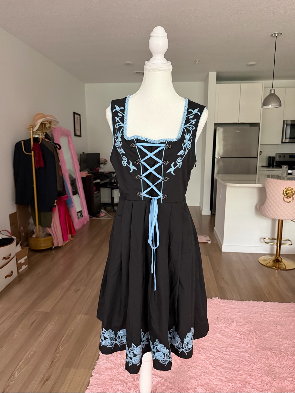 Jasambac Women's traditional German Dirndl Oktoberfest Dress Costume Black Blue